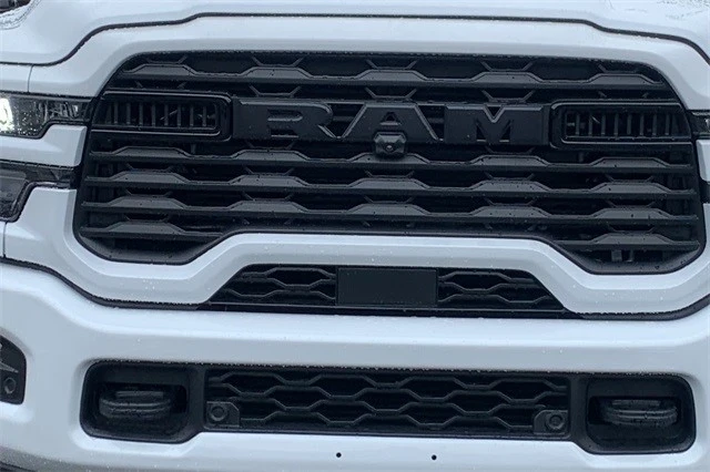 2026 Ram 3500 - Image 9 of 12