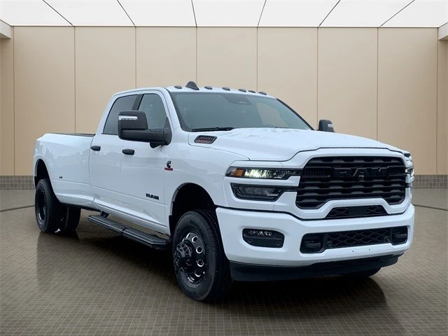 2026 Ram 3500 - Image 7 of 12