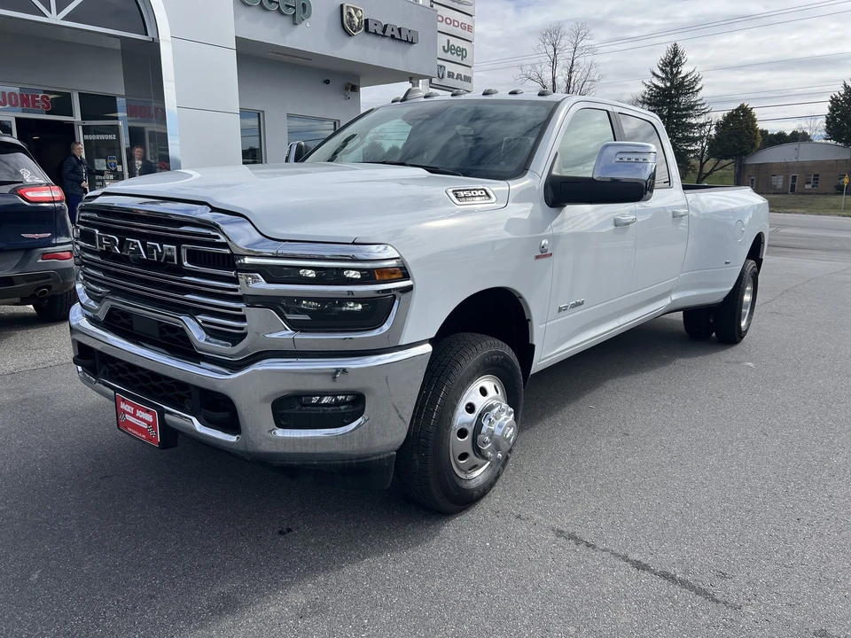 2026 Ram 3500 - Image 6 of 31