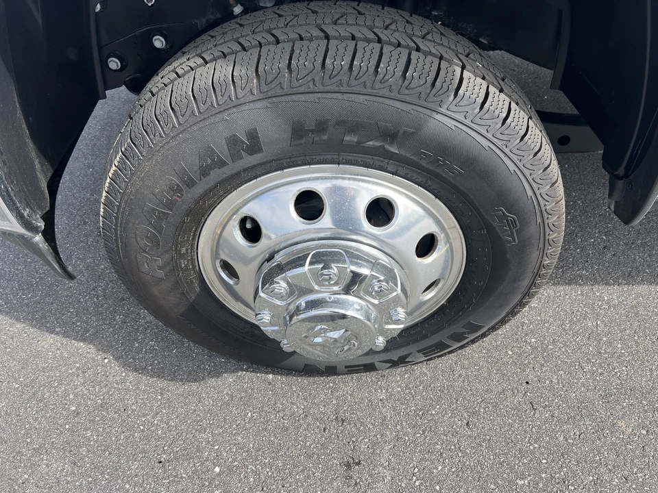 2026 Ram 3500 - Image 15 of 31