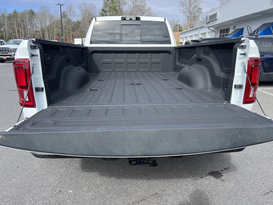2026 Ram 3500 - Image 11 of 31