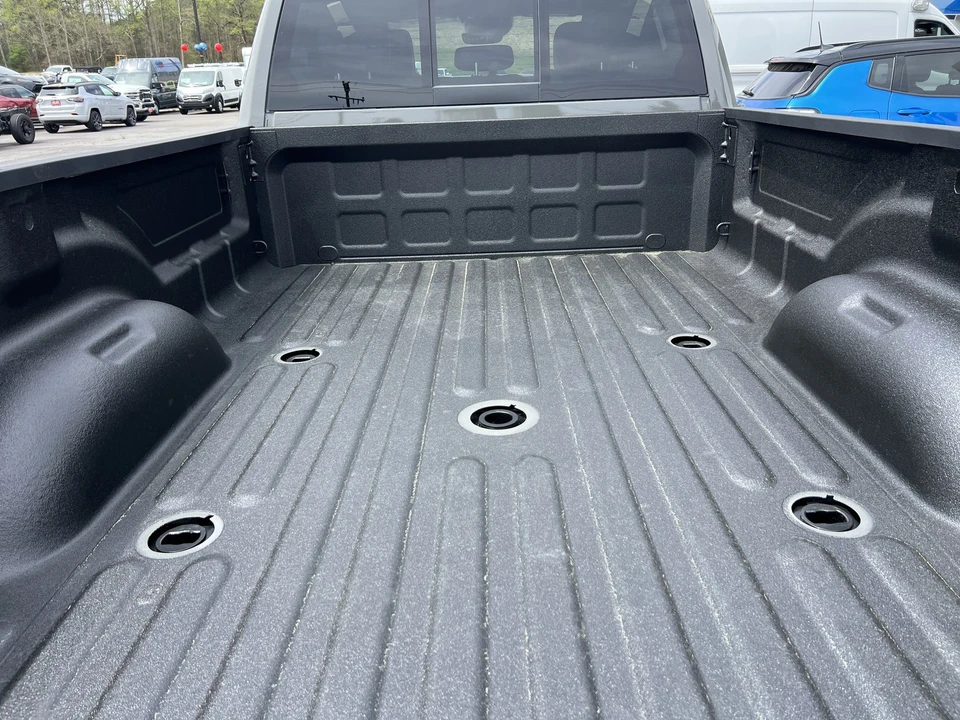 2026 Ram 3500 - Image 12 of 31