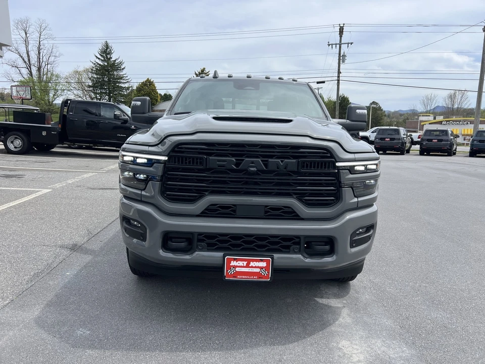 2026 Ram 3500 - Image 5 of 31