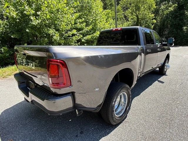2026 Ram 3500 - Image 7 of 31