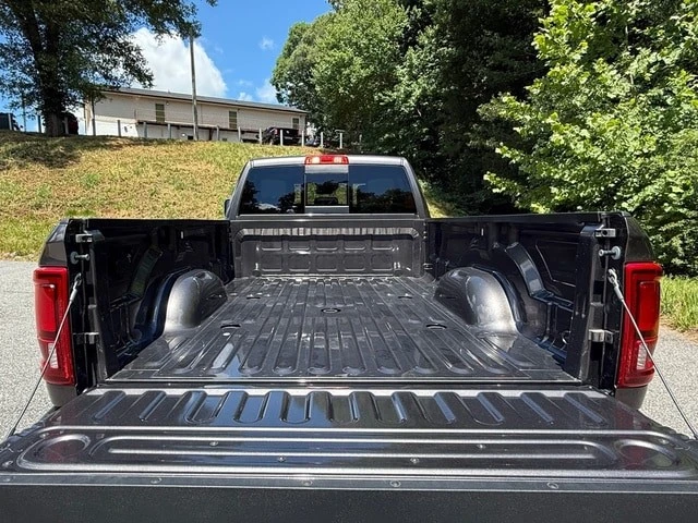 2026 Ram 3500 - Image 9 of 31