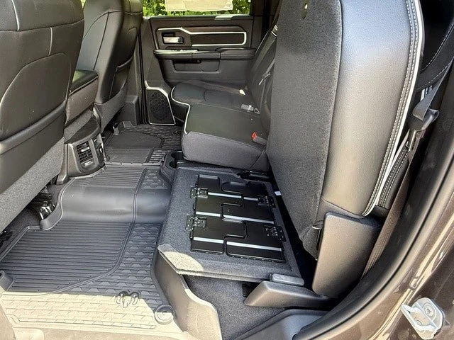2026 Ram 3500 - Image 18 of 31
