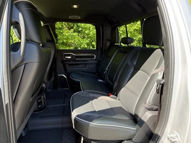 2026 Ram 3500 - Image 17 of 31