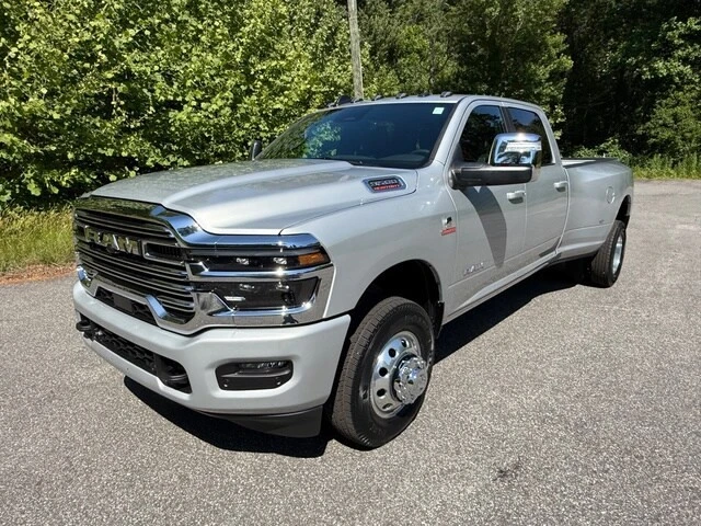 2026 Ram 3500 - Image 3 of 31