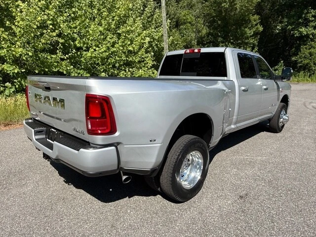 2026 Ram 3500 - Image 7 of 31