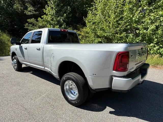 2026 Ram 3500 - Image 11 of 31