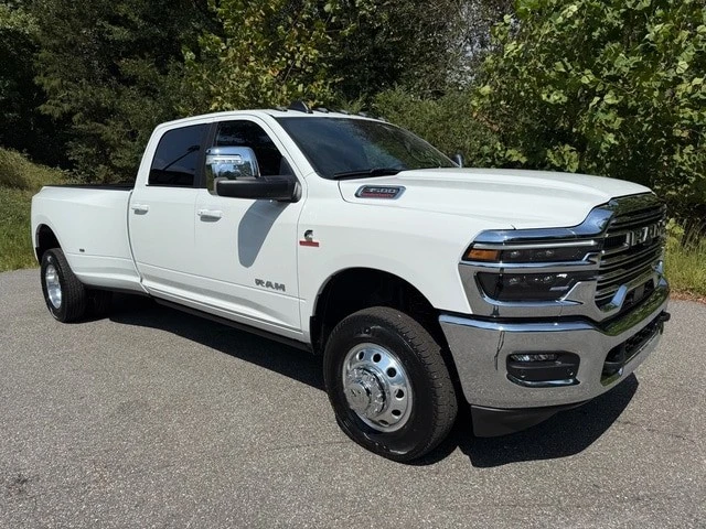 2026 Ram 3500 - Image 5 of 21