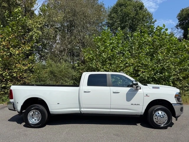 2026 Ram 3500 - Image 6 of 21