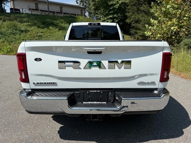 2026 Ram 3500 - Image 8 of 21