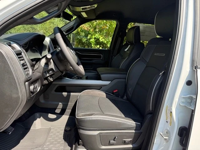 2026 Ram 3500 - Image 14 of 21