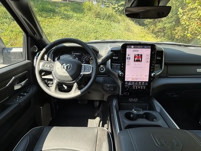 2026 Ram 3500 - Image 13 of 21