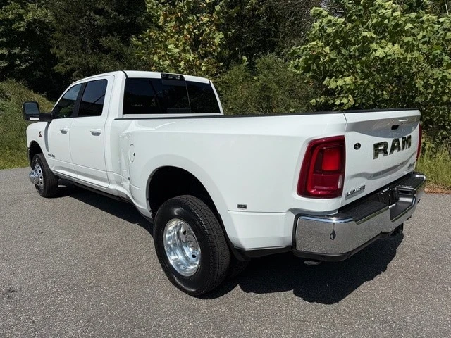 2026 Ram 3500 - Image 11 of 21