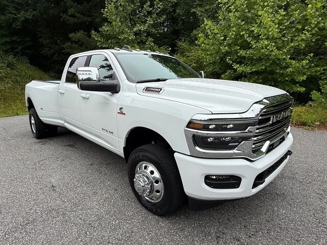 2026 Ram 3500 - Image 5 of 31