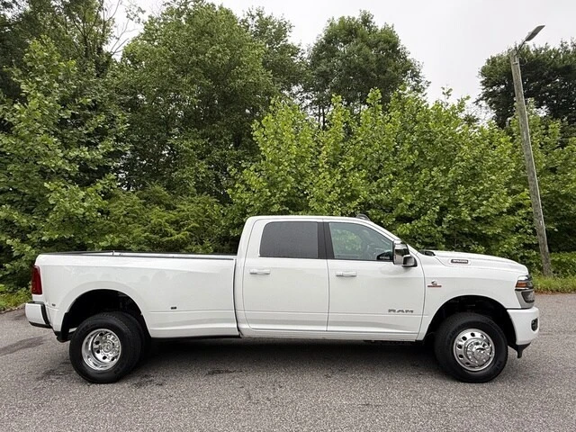 2026 Ram 3500 - Image 6 of 31