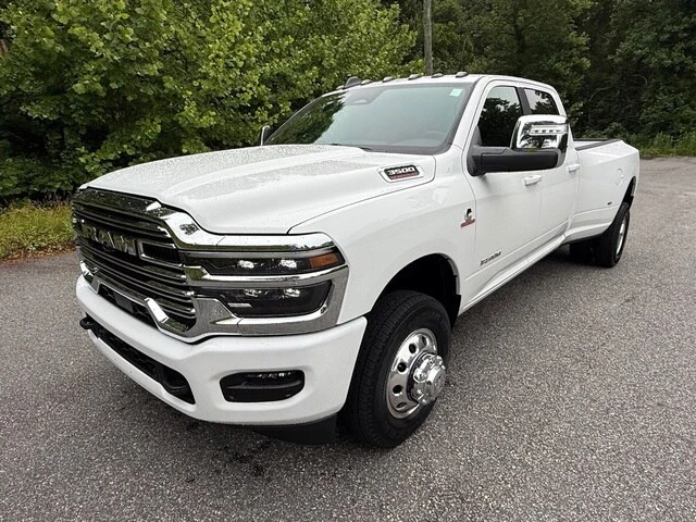 2026 Ram 3500 - Image 3 of 31