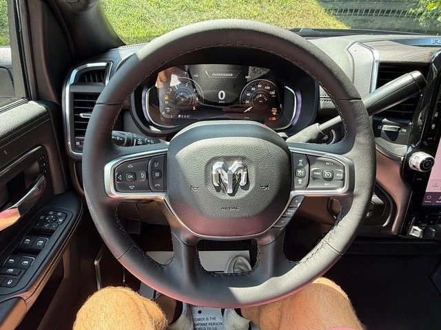 2026 Ram 3500 - Image 22 of 31