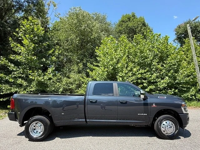 2026 Ram 3500 - Image 6 of 31