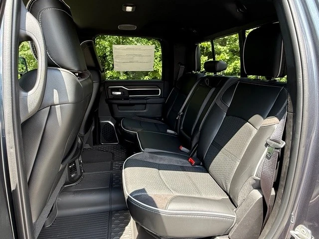 2026 Ram 3500 - Image 17 of 31