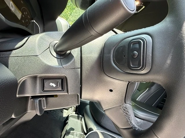 2026 Ram 3500 - Image 16 of 31