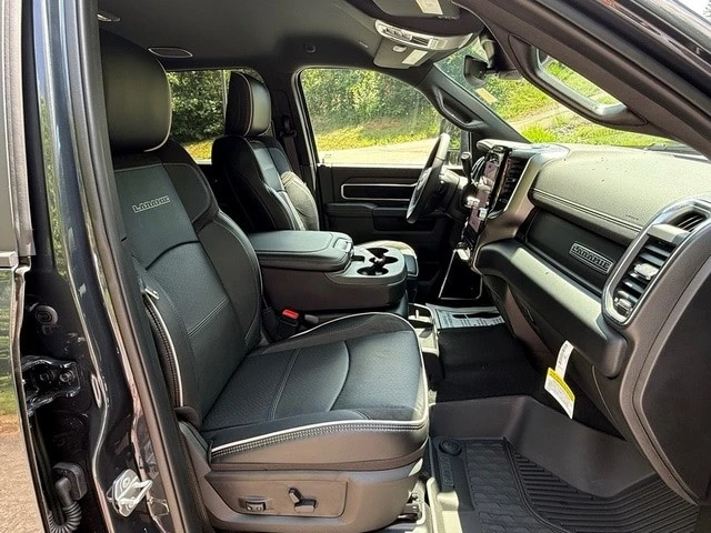 2026 Ram 3500 - Image 21 of 31