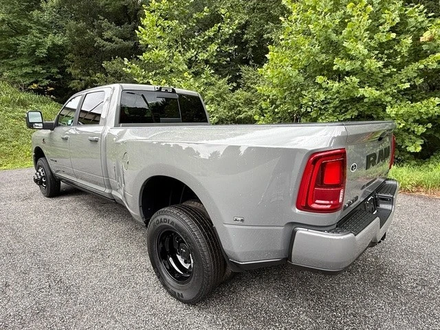 2026 Ram 3500 - Image 12 of 31