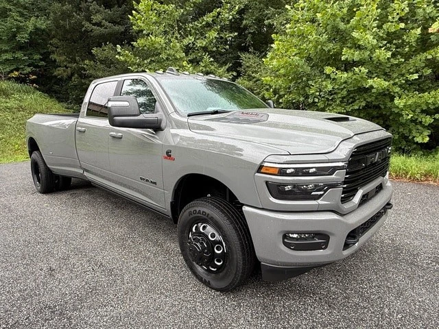 2026 Ram 3500 - Image 5 of 31