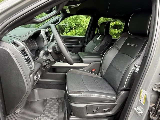 2026 Ram 3500 - Image 16 of 31