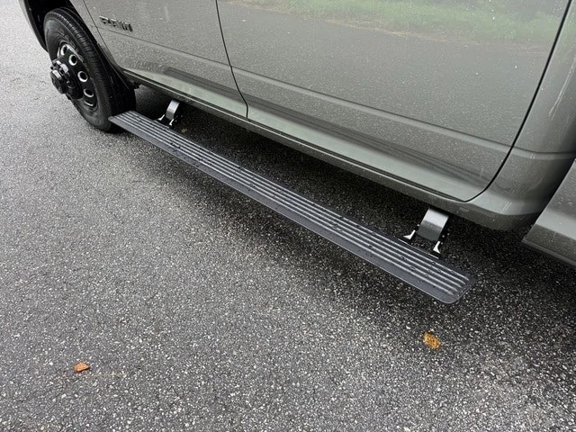 2026 Ram 3500 - Image 13 of 31