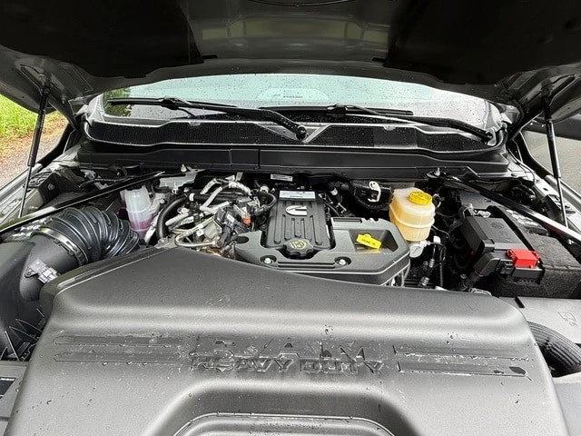 2026 Ram 3500 - Image 14 of 31