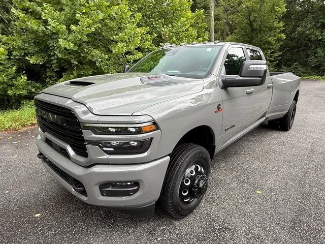2026 Ram 3500 - Image 3 of 31