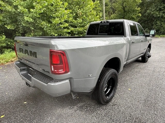 2026 Ram 3500 - Image 7 of 31