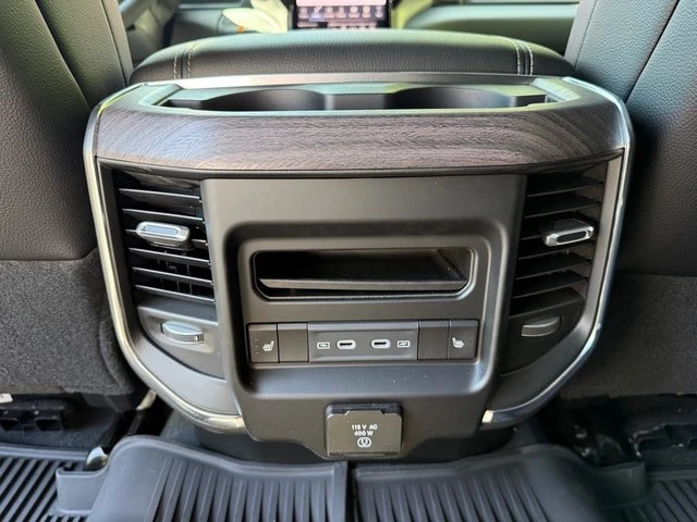 2026 Ram 3500 - Image 22 of 31