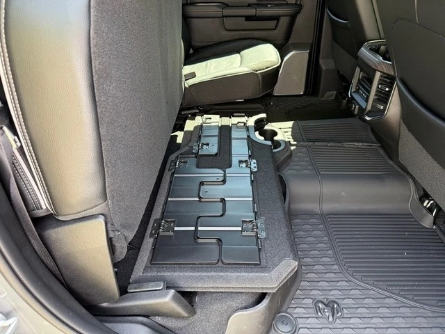 2026 Ram 3500 - Image 24 of 31