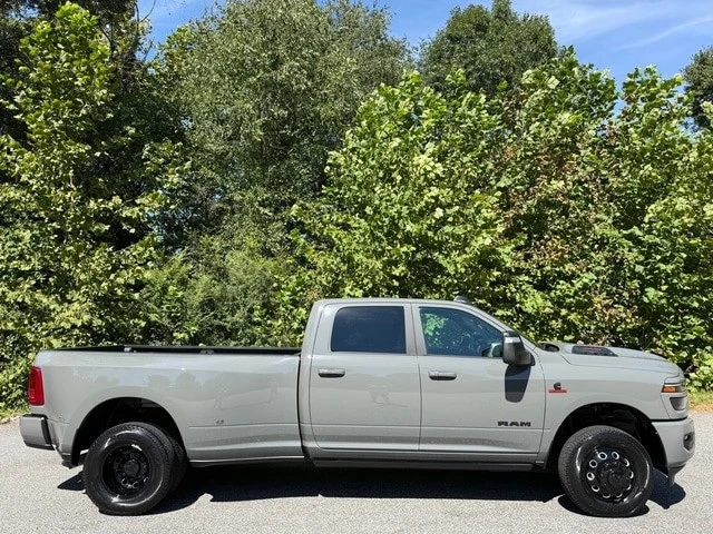 2026 Ram 3500 - Image 6 of 31