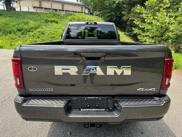 2026 Ram 3500 - Image 8 of 31