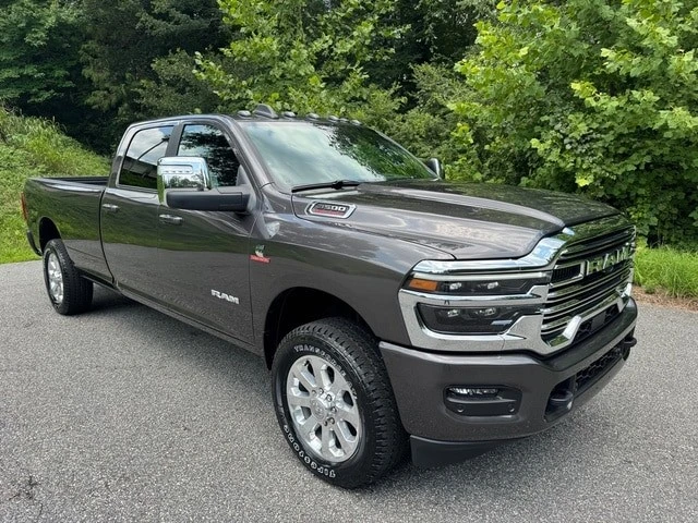 2026 Ram 3500 - Image 5 of 31