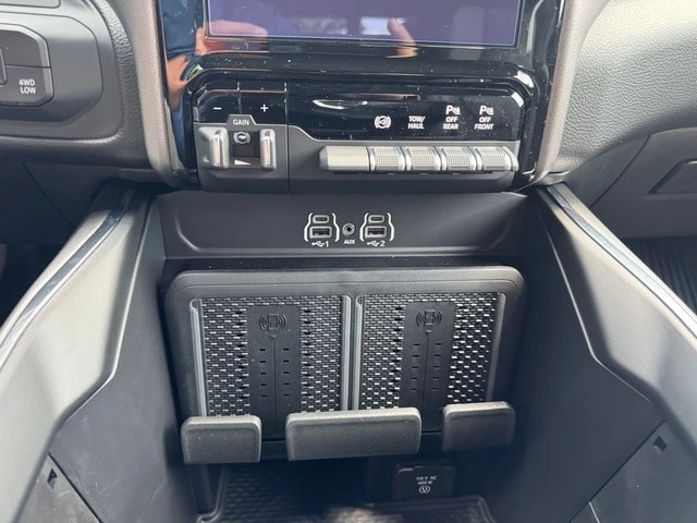 2026 Ram 3500 - Image 29 of 31