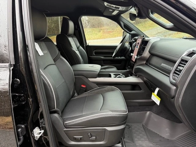 2026 Ram 3500 - Image 22 of 31