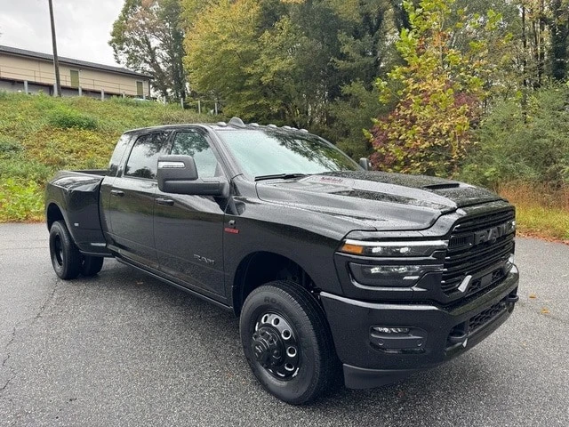 2026 Ram 3500 - Image 5 of 21