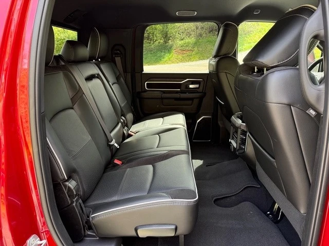 2026 Ram 3500 - Image 18 of 31