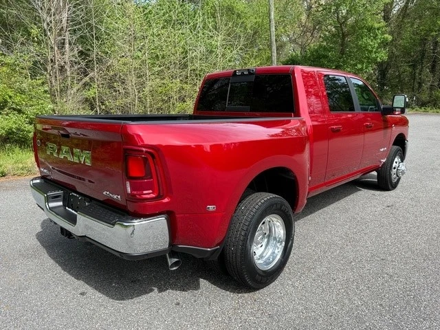2026 Ram 3500 - Image 7 of 31