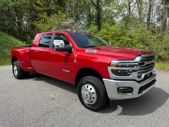 2026 Ram 3500 - Image 5 of 31