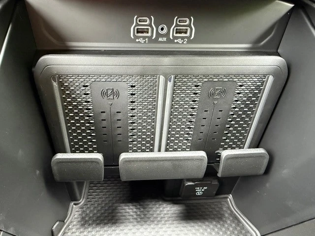 2026 Ram 3500 - Image 28 of 31