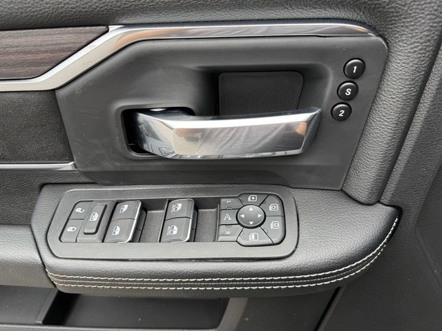 2026 Ram 3500 - Image 15 of 31