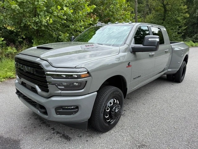 2026 Ram 3500 - Image 3 of 31