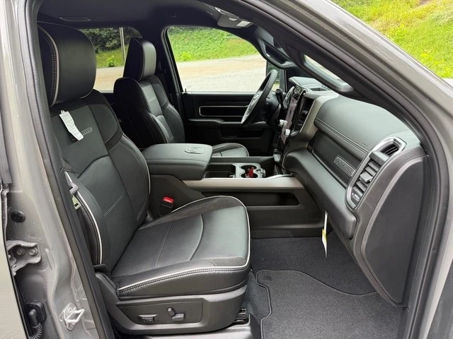 2026 Ram 3500 - Image 19 of 31